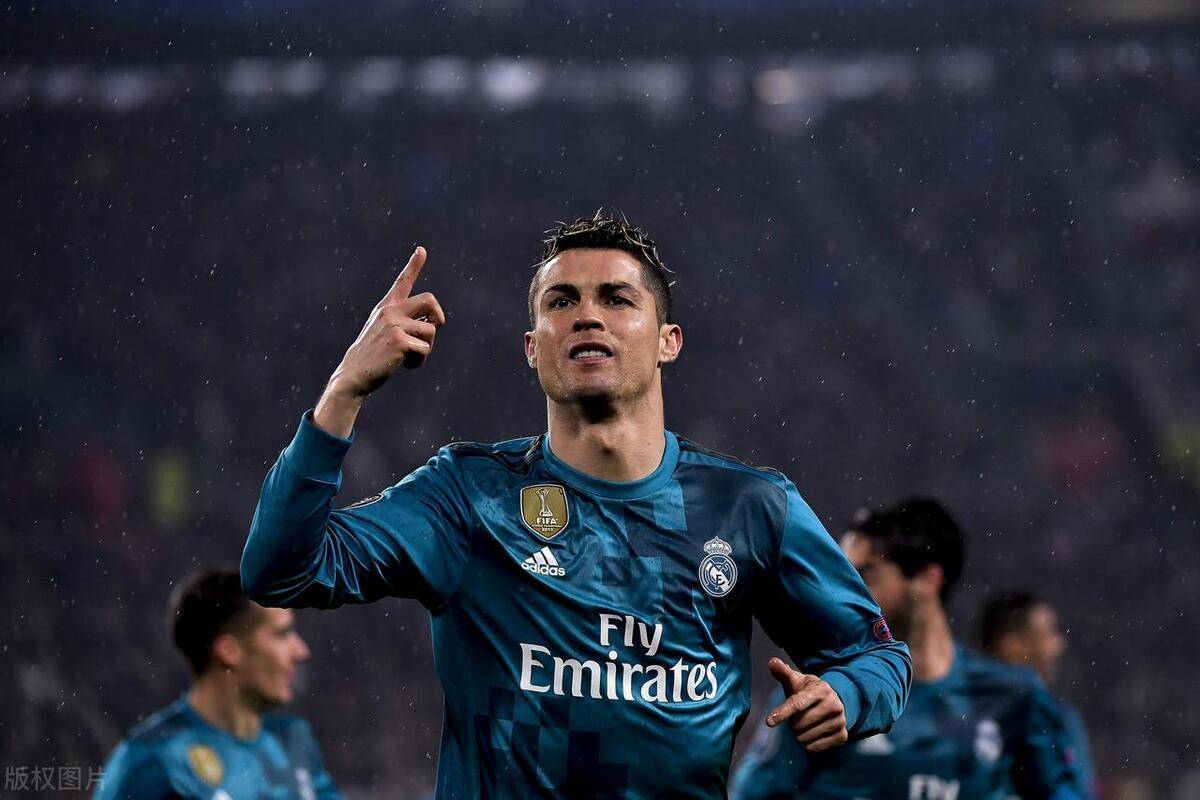 kaiyun网页版平台C罗回归赛场，出色防守首场状态亮眼，中国队观众沸腾！的简单介绍