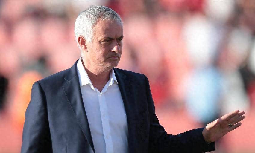 开云体育网页版登录入口包含本菲卡训练开放日，加时末段扳平良机引欢呼，足总杯在即，赛季目标并未改变的词条